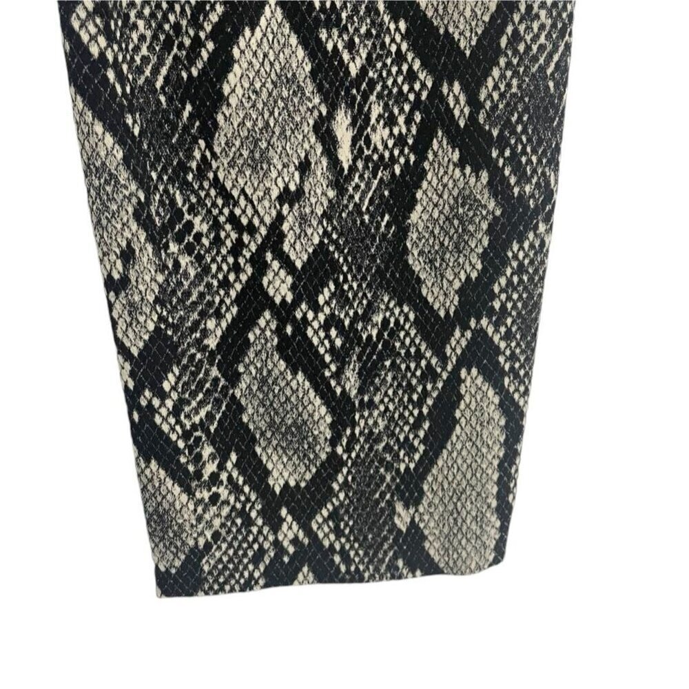 Alice + Olivia Black and White Snake Print Skinny Pants - Picture 5 of 11